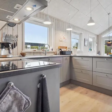 Holiday home Gunholm - 150m From The Sea In Se Jutland By Interhome *