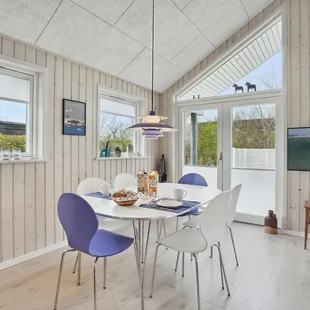 Gunholm - 150m From The Sea By Interhome